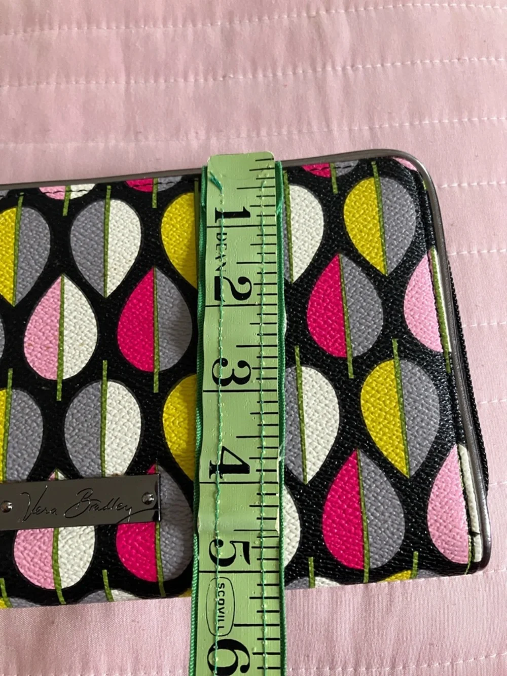 Vera. Bradley Moon Drop Leaves accordion large zip wallet vegan wrist strap EUC